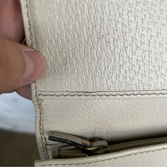 SOLD- GUCCI- vintage long wallet - Picture 11 of 17